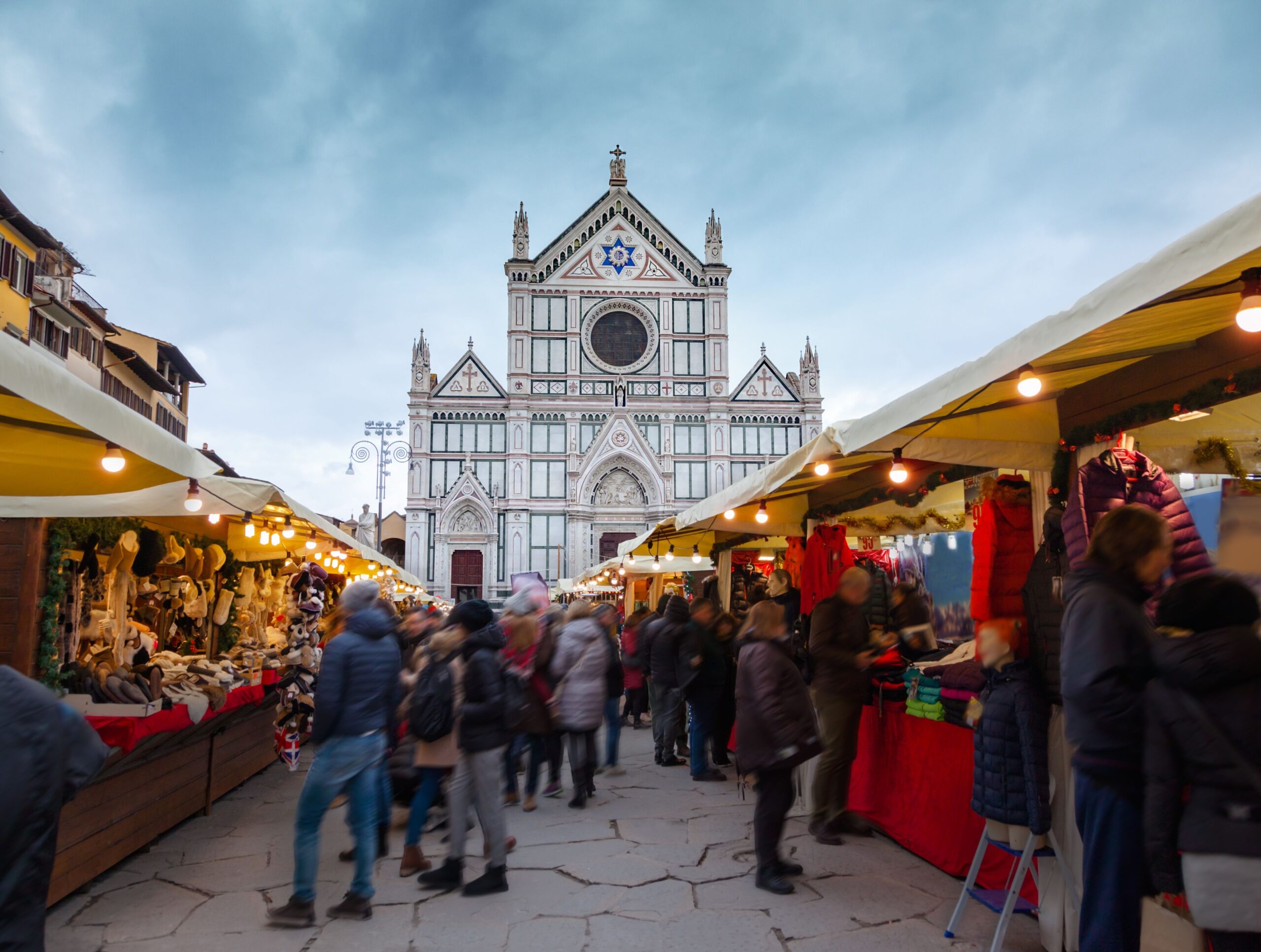 Mercatino di Natale a Firenze Weihnachtsmarkt, Chiesa di Santa Croce
