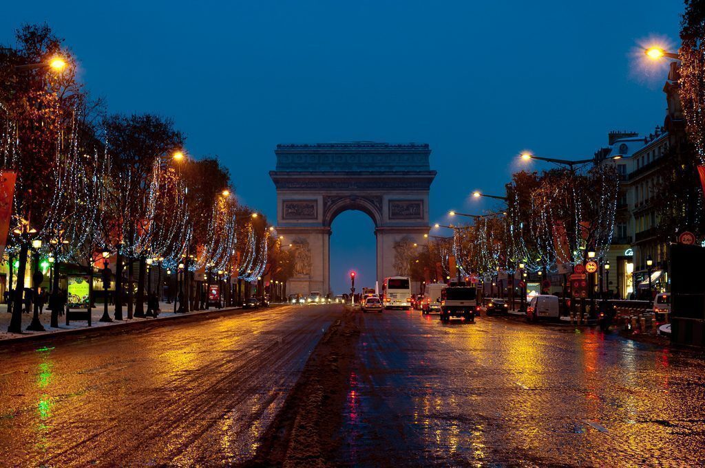 parigi-Champs-Elysée-natale