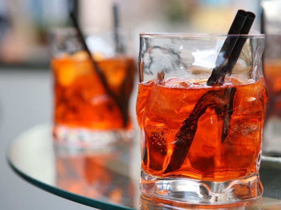 Quanti Spritz Con Una Bottiglia Di Aperol