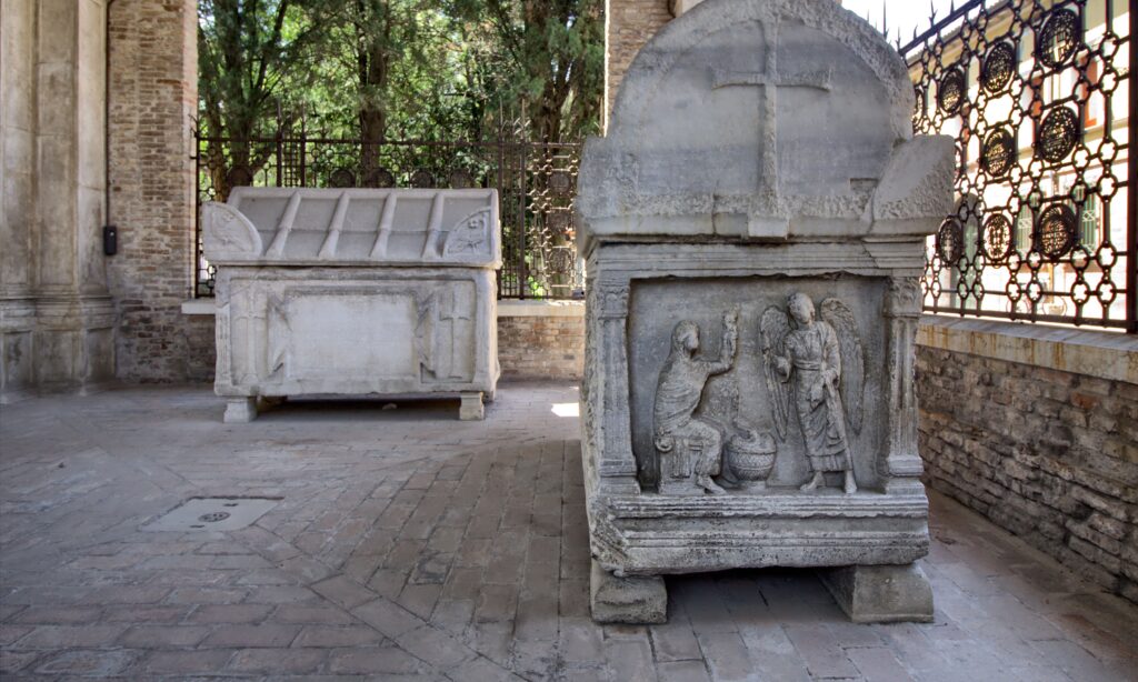 Ravenna tomba di Dante
